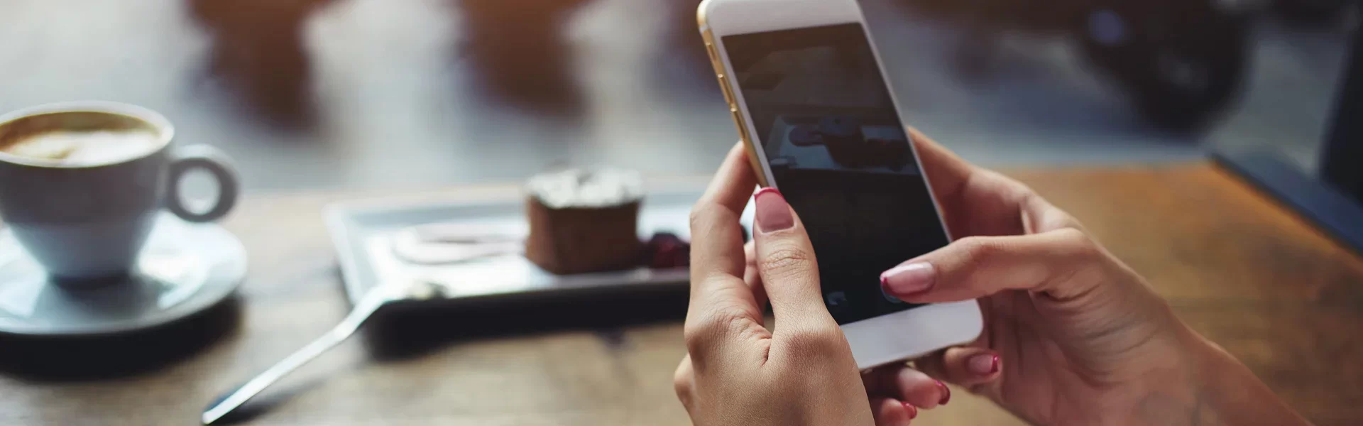 1080-contact_header.webp 1080-contact_header.webp